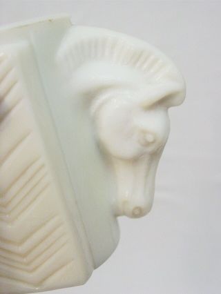 Vtg Macbeath - Evens Double Horse Head Art Deco Vase Milk Glass 2