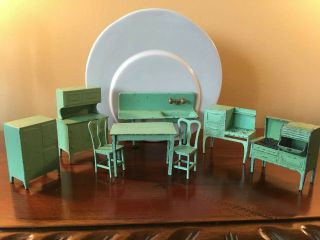 Antique Metal Tootsie Toy 8 Pc Green Kitchen Furniture With Farm Sink 1:24 Scale