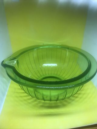 Vintage 8” Green Depression Glass Panelled Mixing Bowl With Pour Spout Lip