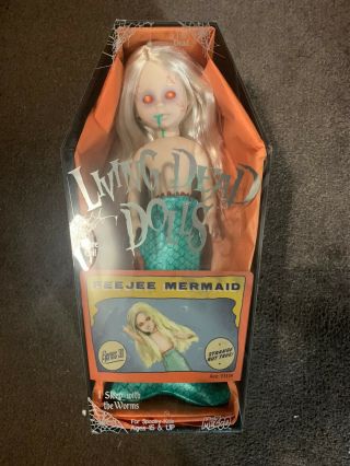 Living Dead Dolls Series 30 Feejee Mermaid Open And Complete