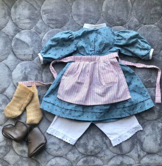 American Girl Pleasant Company Meet Kirsten Outfit,  Dress,  Apron Shoes,  Socks