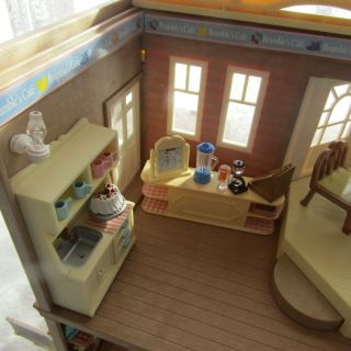 SYLVANIAN FAMILIES - HOUSE OF BRAMBLES DEPARTMENT STORE & PIPPINS CAFE 3