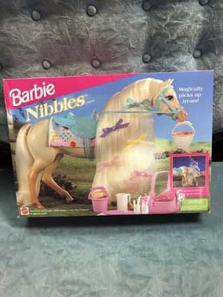 Vintage 1995 Barbie Horse Nibbles With Picnic Accessories (nib).  (jw - 46)