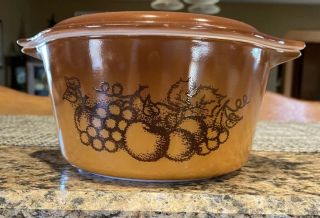 Vintage Pyrex Old Orchard Fruit Brown Tan 1qt Casserole Dish 473 With Lid