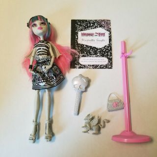 Monster High Doll Rochelle Goyle First 1st Wave Purse Roux Pet Gargoyle Stand