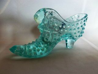 Vintage Fenton Blue Opalescent Glass Hobnail Boot Shoe Slipper Figurine W/ Cat