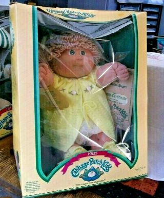 1985 Cabbage Patch Kids,  " Bernadene Bev ",  Green Eyes/light Red Hair?,  Box & Certif.