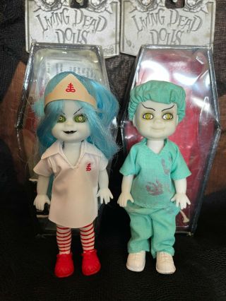 Living Dead Dolls - Minis - Series 4 - Dr Dedwin And Nurse Necro - Open Complete