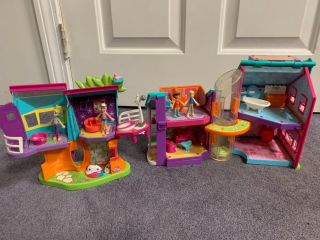 Polly Pocket Magnetic Treehouse,  House,  And Dolls