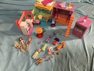 Polly Pocket Sparkle Glitter Apartment House Playset 2002 W/ Dolls & Assessories