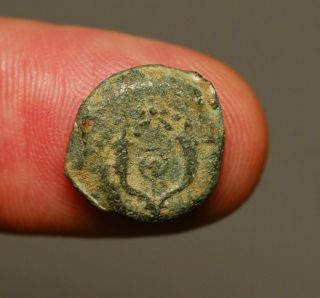 G41 - 10 Judaea,  Hasmoneans,  Æ Prutah,  Double Cornucopia / Inscription 135 - 40 Bc