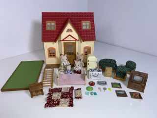Sylvanian Families Starter Home Cosy Cottage Fully Furnished With Rabbit Family