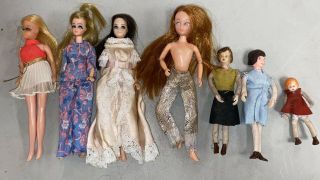 Vintage 1970 Topper Corp Dolls & Other Small Dolls Collectors Estate