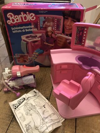 Vintage 1983 Barbie Beauty Salon & Instructions Hair Dressers Twirler