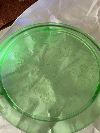 Vintage Daisy Floral Pattern Uranium Green Depression Glass Cake Plate
