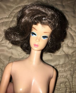 Vintage Fashion Queen Barbie Doll W/wig