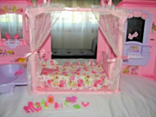 MATTEL BARBIE FOLD UP MAGI - KEY DOLL HOUSE WITH MOST ACCESSORIES PINK HOUSE 2