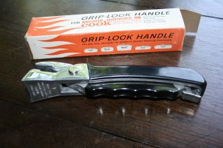 Vintage Anchor Hocking 7 - 1/2 " Grip - Lock Handle -