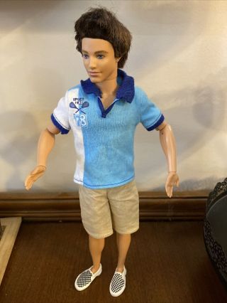 Sporty Ryan Fashionistas Ken Barbie Doll,  2009 Shoes Clothes Articulated