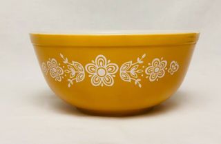 Vintage Pyrex Mixing Bowl Butterfly Gold 403 2 1/2qt.