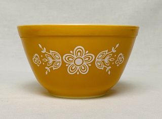 Vintage Pyrex Mixing Bowl Butterfly Gold 401 1 1/2pt.