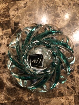 MIKASA Green Peppermint Swirl Scalloped Edge Crystal Glass Freeform 5.  5 