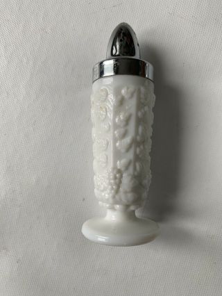 Vintage Opaque Milk Glass Salt &Pepper Shakers Paneled Grape Pattern 2