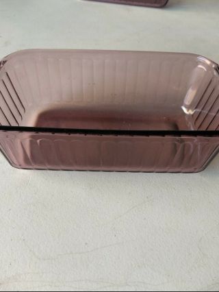 Pyrex Cranberry Glass 1.  5 Quart Ribbed Loaf Pan With Lid Baking Dish 213 - S