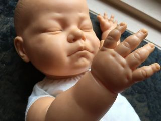Berjusa Sleeping Baby Doll - Vintage - Realistic Little Newborn - Made In Spain