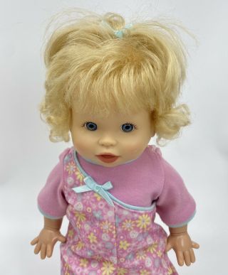 FISHER PRICE LITTLE MOMMY Walk & Giggle Doll 2