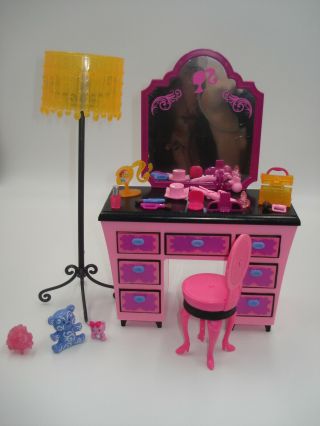2008 Mattel Barbie Glam Dream Vanity Set With Accessories Pink,  Purple,  Black