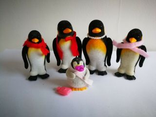 Sylvanian Families De Burgh Penguin Family With Baby,  Bottle And Dummy