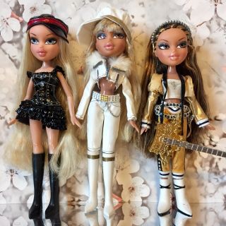 Bratz Doll Bundle Girlz Really Rock Cloe Yasmin Sasha Forever Diamondz Vinessa