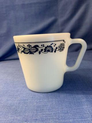 Vintage Pyrex Milk Glass Old Town Blue Onion 1410 Coffee Cup Mug Corelle Pattern