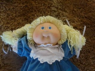 Vtg Cabbage Patch Kid Doll Little Girl With Blonde Hair Blue Eyes