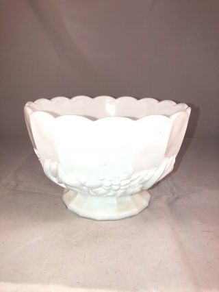 Large Vintage Milk Glass Pedestal Fruit Bowl Indiana Glass Company 8 