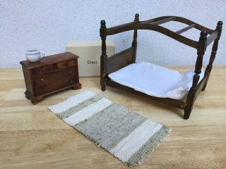 Vintage Miniature Dollhouse Classic Bedroom Set Canopy Bed Dresser Rug