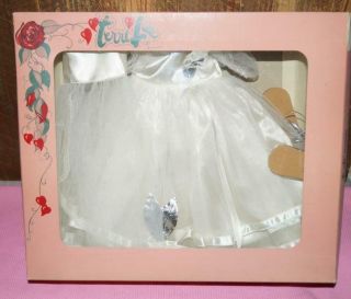 Very Very Rare Terri Lee Bridal Wedding Dress,  Veil Cap & Silver Shoes - Iob