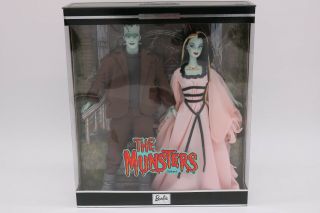 2001 Munsters 2001 Barbie & Ken Doll | Collectors Edition Doll Gift Set | Nib