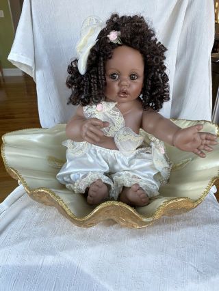 Shelly Pearl African America Vinyl Doll By Fayzah Spanos Impossible To Find