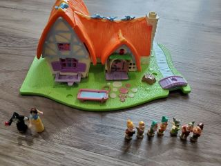Vtg Disney Snow White And The Seven Dwarfs 1995 Bluebird Polly Pocket House