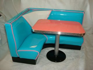 Corner Booth & Table American Girl Maryellen 18 " Doll Seaside Diner 1st Version