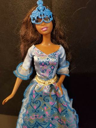 Barbie and the Three Musketeers RENEE Doll 2009 AFRICAN AMERICAN BLACK HAIR 2