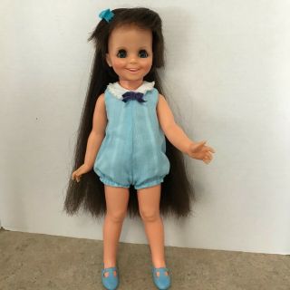 Darling Vintage Ideal Crissy Doll Mia.  Includes Shoes And Outfit
