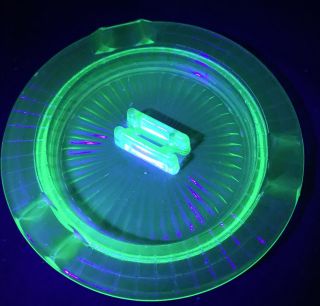Vaseline Glass Ashtray 5 3/4” Diameter Uranium Great Glow