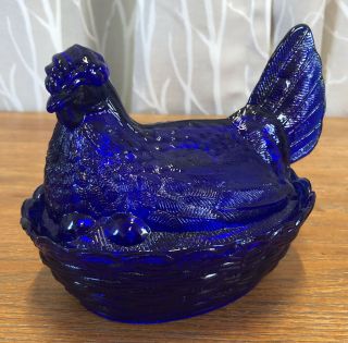 Vintage Cobalt Blue Glass Hen Chicken On Nest Basket Weave Bowl Candy Dish 5 " X6 "
