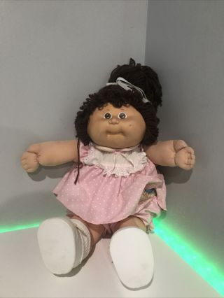 Vintage 1985 Cabbage Patch Doll With Brown Hair And Pink Dress