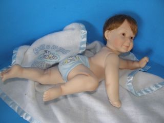1994 Ashton Drake Galleries Porcelain Boy Doll In Blanket Signed Titus Tomesku