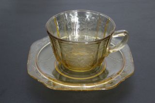 (3) Vintage Yellow Federal Glass Madrid Depression Glass Cup & Saucers