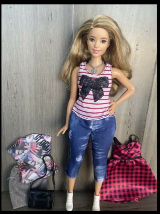 Barbie Doll Fashionistas Everyday Chic 37 Curvy